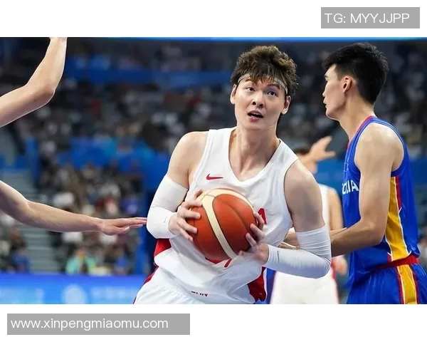 王哲林的篮球之路：从青涩少年到CBA明星的成长历程与未来展望